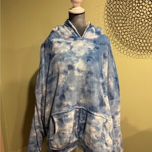 Blue and White Tie-Dye Oversized Fleece Hoodie